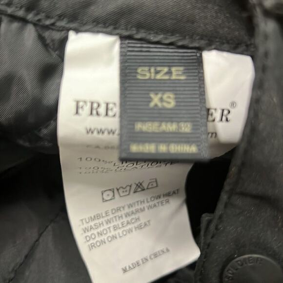 NWT FREE SOLDIER OUTDOOR INSULATED SNOW PANTS SIZE XS/32L - Picture 6 of 7
